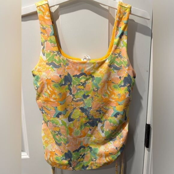 Fabletics medium ruched built in bra tank - Picture 2 of 5